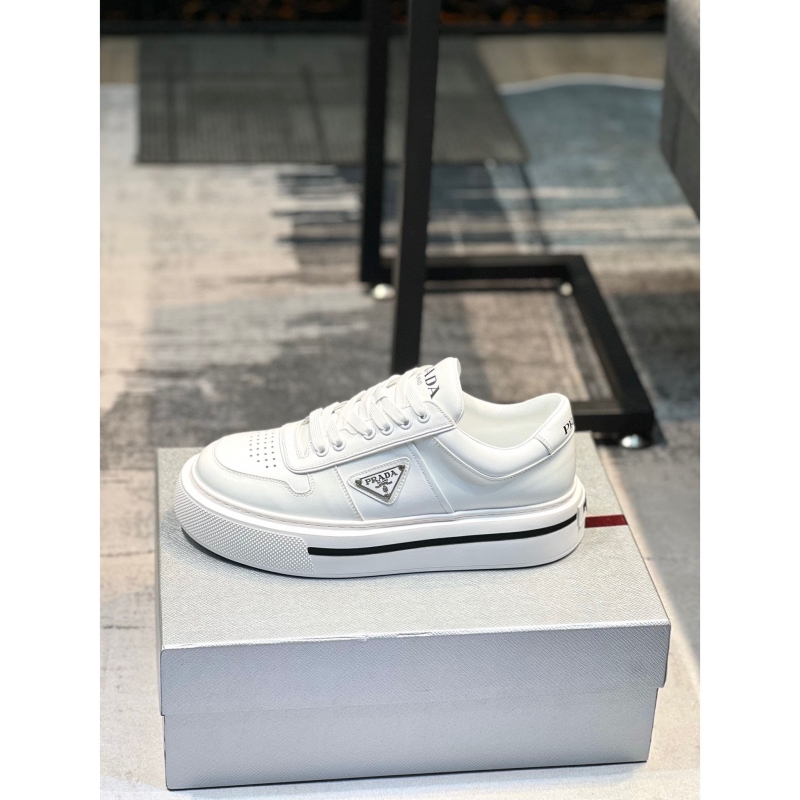 Pra*a casual shoes